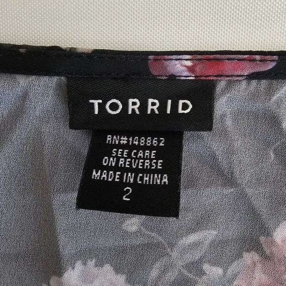 Torrid Black Floral Top Size 2 - Picture 5 of 9